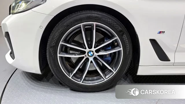 BMW 5 Series (G30) id 3587686 из Кореи 15