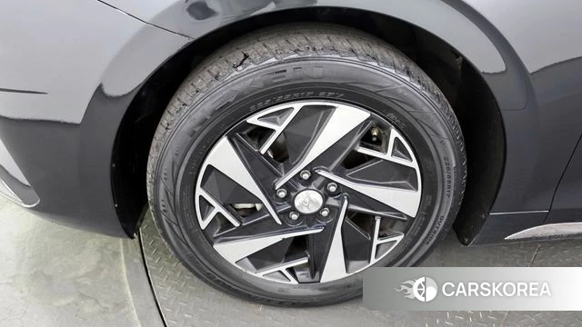 Hyundai The New Grandeur IG Hybrid id 4293351 из Кореи 25