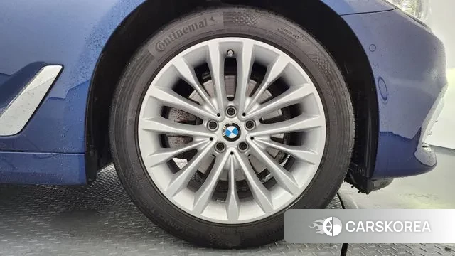 BMW 5 Series (G30) id 3509550 из Кореи 15