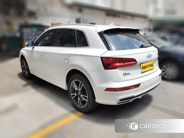 Audi Q5L 2019 Белый из Китая, фото 5