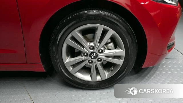 Hyundai Avante AD id 4020446 из Кореи 15