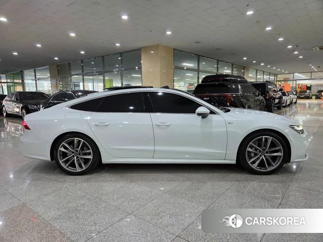 Audi A7 (4K) id 3889317 из Кореи 15
