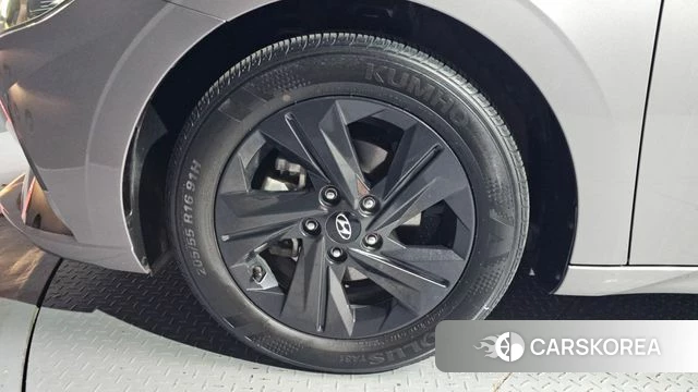 Hyundai Avante Hybrid (CN7) id 4179810 из Кореи 15