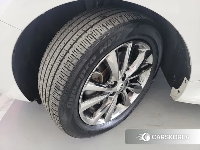 Kia The New Carnival id 2457731 из Кореи 15