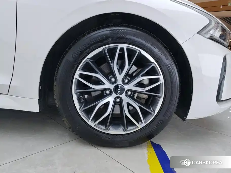 Kia K5 id 4589319 из Китая 11