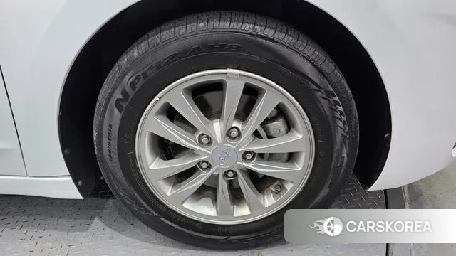 Hyundai The New Avante AD id 3765954 из Кореи 15