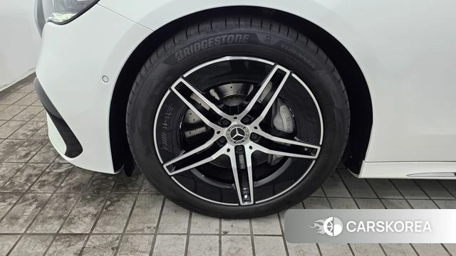 Mercedes-Benz E-Class W214 id 4474207 из Кореи 15