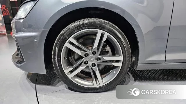 Audi A4 (B9) id 3747937 из Кореи 15