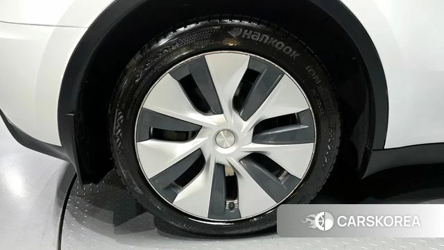 Tesla Model Y id 3909785 из Кореи 15
