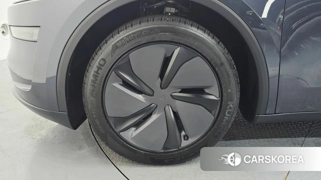 Tesla Model Y id 4629878 из Кореи 28