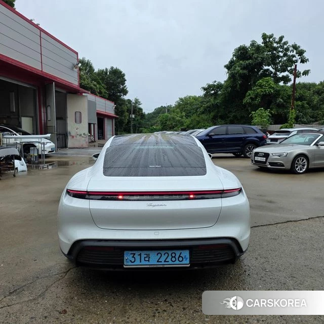Porsche Taycan id 4494897 из Кореи 15