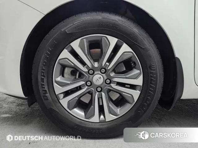 Kia The New Carnival id 3616980 из Кореи 15