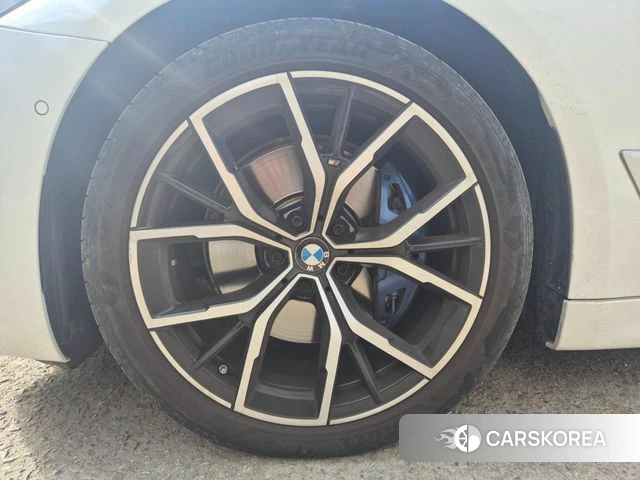 BMW 5 Series (G30) id 4893780 из Кореи 8
