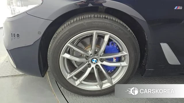 BMW 5 Series (G30) id 3667065 из Кореи 15