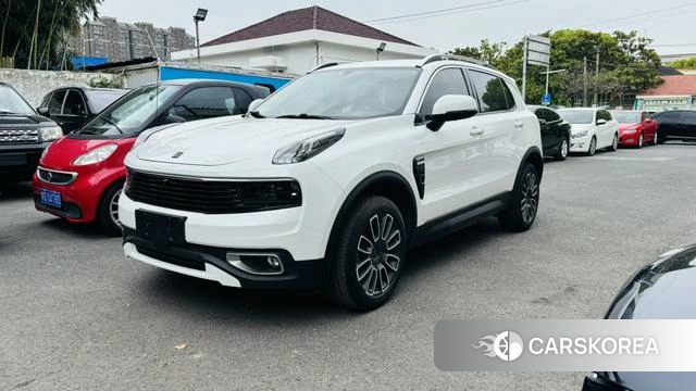 Lynk 01 2020 Белый из Китая, фото 5
