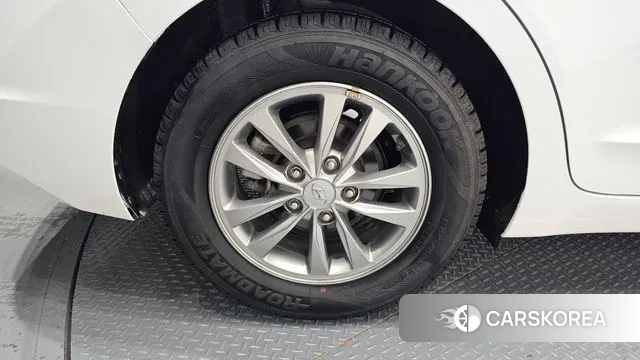 Hyundai The New Avante AD id 3417756 из Кореи 15