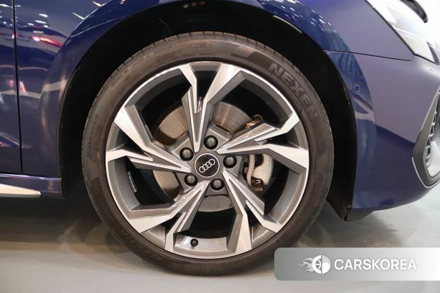 Audi A3 (8Y) id 4354143 из Кореи 15
