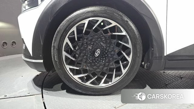 Hyundai Ionic 5 id 3831646 из Кореи 15