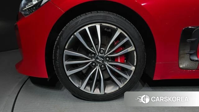 Kia Stinger id 4574630 из Кореи 31