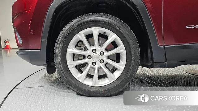 Jeep Cherokee (KL) id 3899392 из Кореи 15