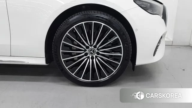 Mercedes-Benz E-Class W214 id 3041229 из Кореи 15