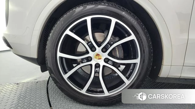 Porsche Cayenne (PO536) id 4268255 из Кореи 32