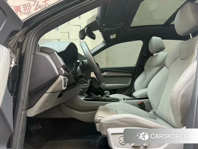 Audi Q5L Sportback 2023 Черный из Китая, фото 5