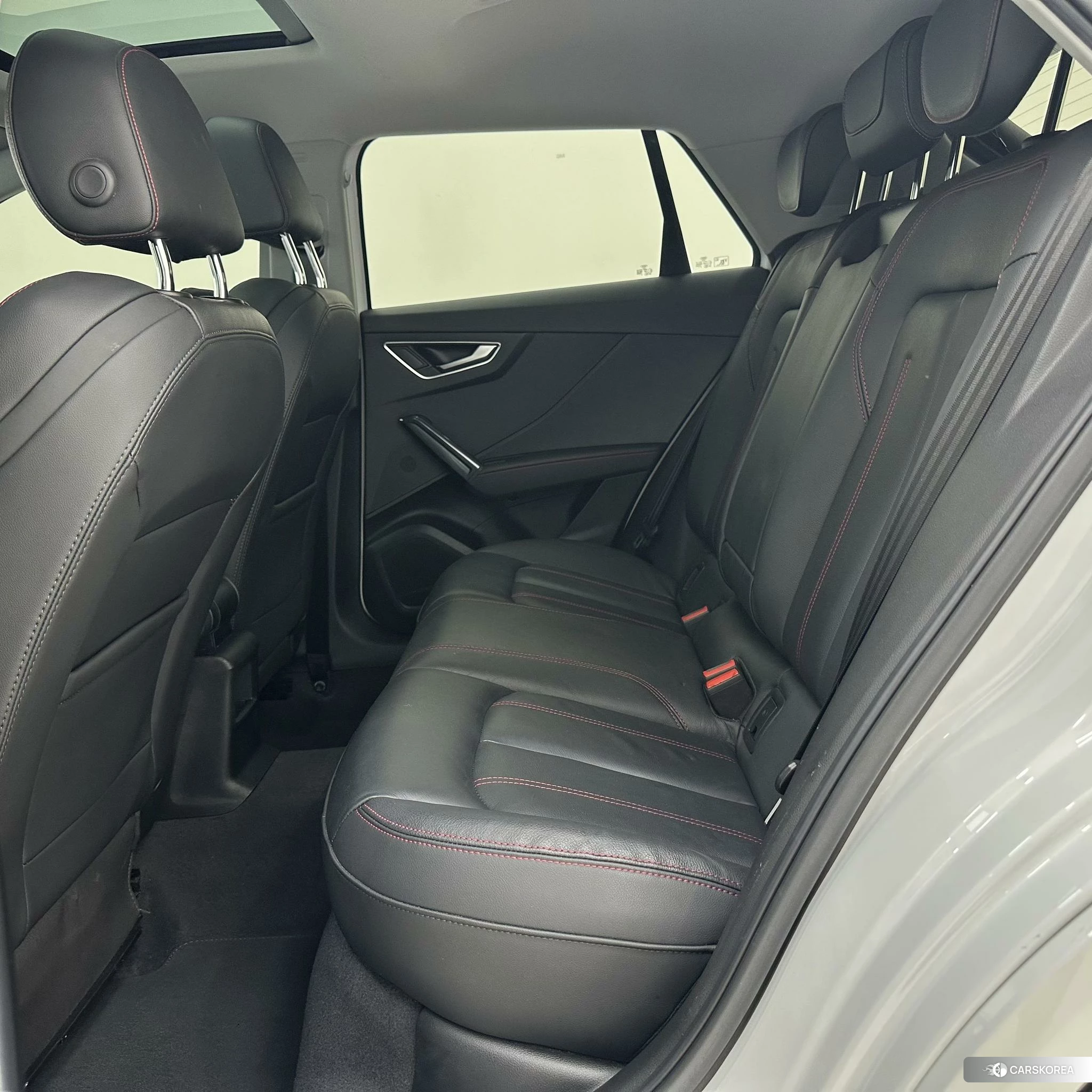 Audi Q2L id 4510308 из Китая 12