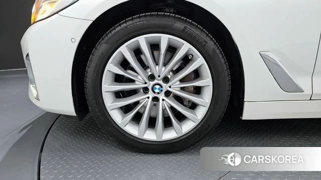 BMW 5 Series (G30) id 4294027 из Кореи 28