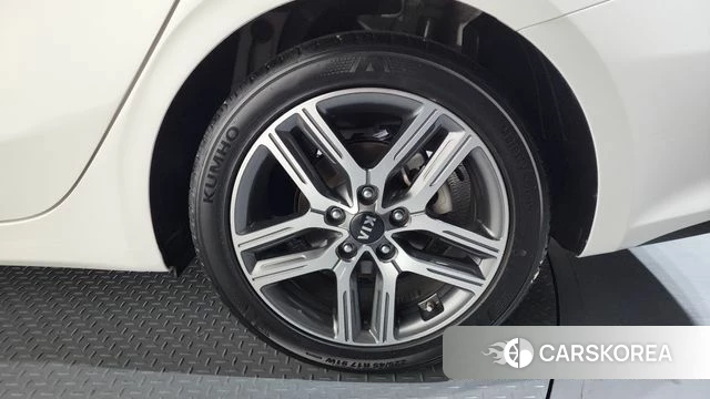 Kia Come New K3 id 3878698 из Кореи 15