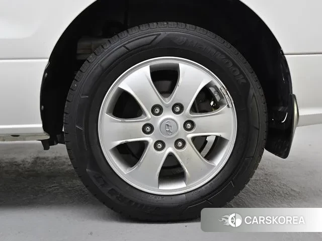 Hyundai The New Grand Starex id 3396624 из Кореи 15