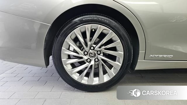 Lexus ES300h 7th generation id 4835953 из Кореи 15