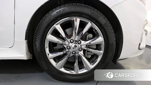 Kia The New Carnival id 3514995 из Кореи 15