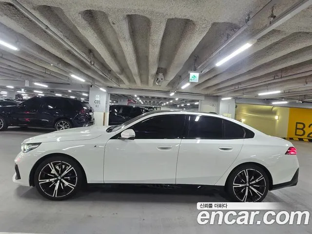 BMW 5 Series (G60) id 2672916 из Кореи 15