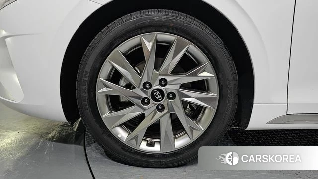 Hyundai The New Grandeur IG Hybrid id 4494952 из Кореи 25