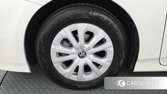 Toyota Prius 4th Generation id 4698576 из Кореи 15