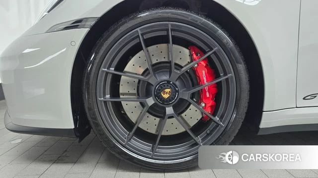 Porsche 911(992) id 4349112 из Кореи 27