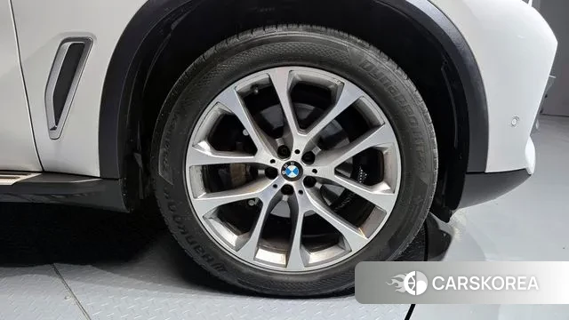 BMW X5 (G05) id 3176641 из Кореи 15