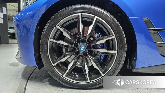 BMW i4 id 4489248 из Кореи 26