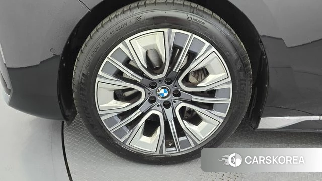 BMW 7 Series (G70) id 4343410 из Кореи 34