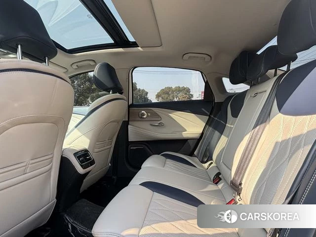 Chery Arrizo 8 2023 Белый из Китая, фото 5