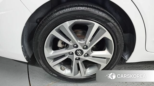 Hyundai Avante AD id 4483214 из Кореи 15