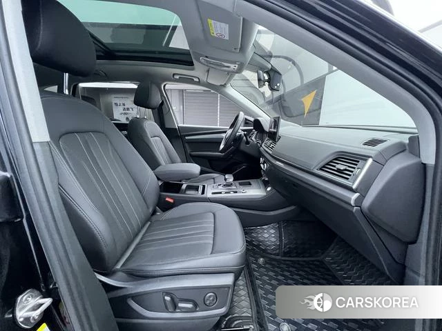 Audi Q5L id 4207308 из Китая 24