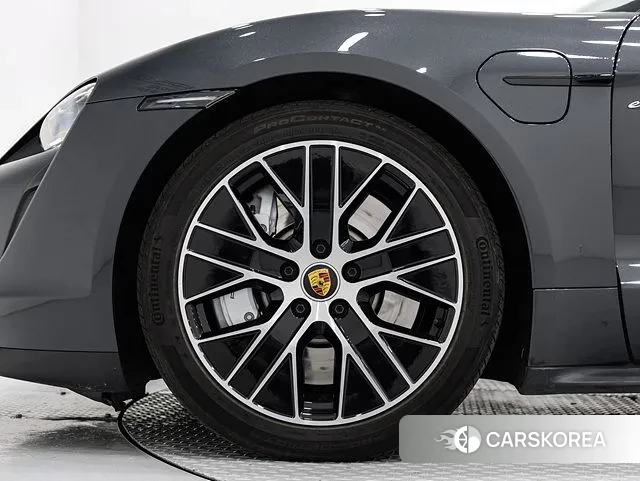 Porsche Taycan id 3487267 из Кореи 15