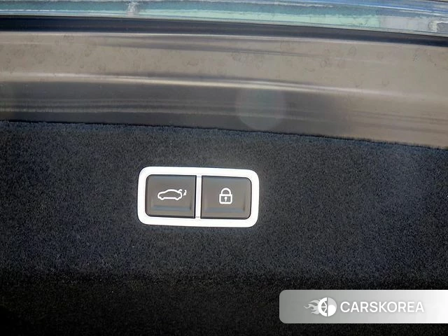 Genesis G90 (RS4) id 4691904 из Кореи 14
