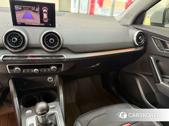 Audi Q2L id 4279048 из Китая 17