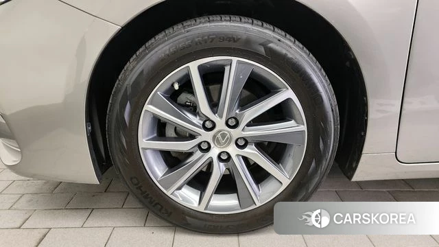Lexus New ES300h id 4339801 из Кореи 29
