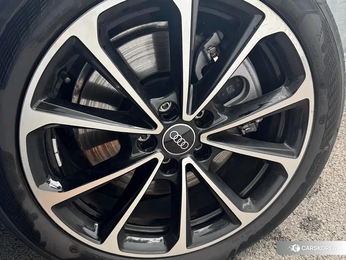Audi A5L id 4589503 из Китая 23