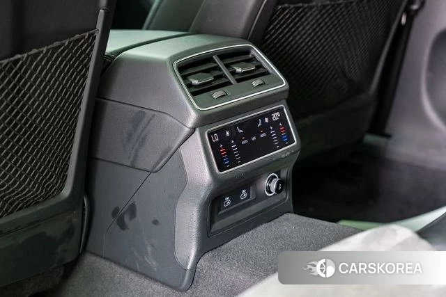 Audi A6L id 4341654 из Китая 20
