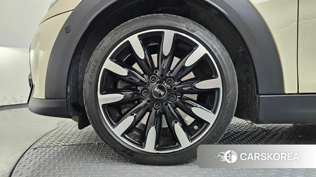 Mini Cooper S id 4863701 из Кореи 31